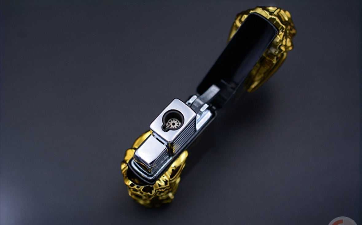 Dragon claw relief three-dimensional lighter